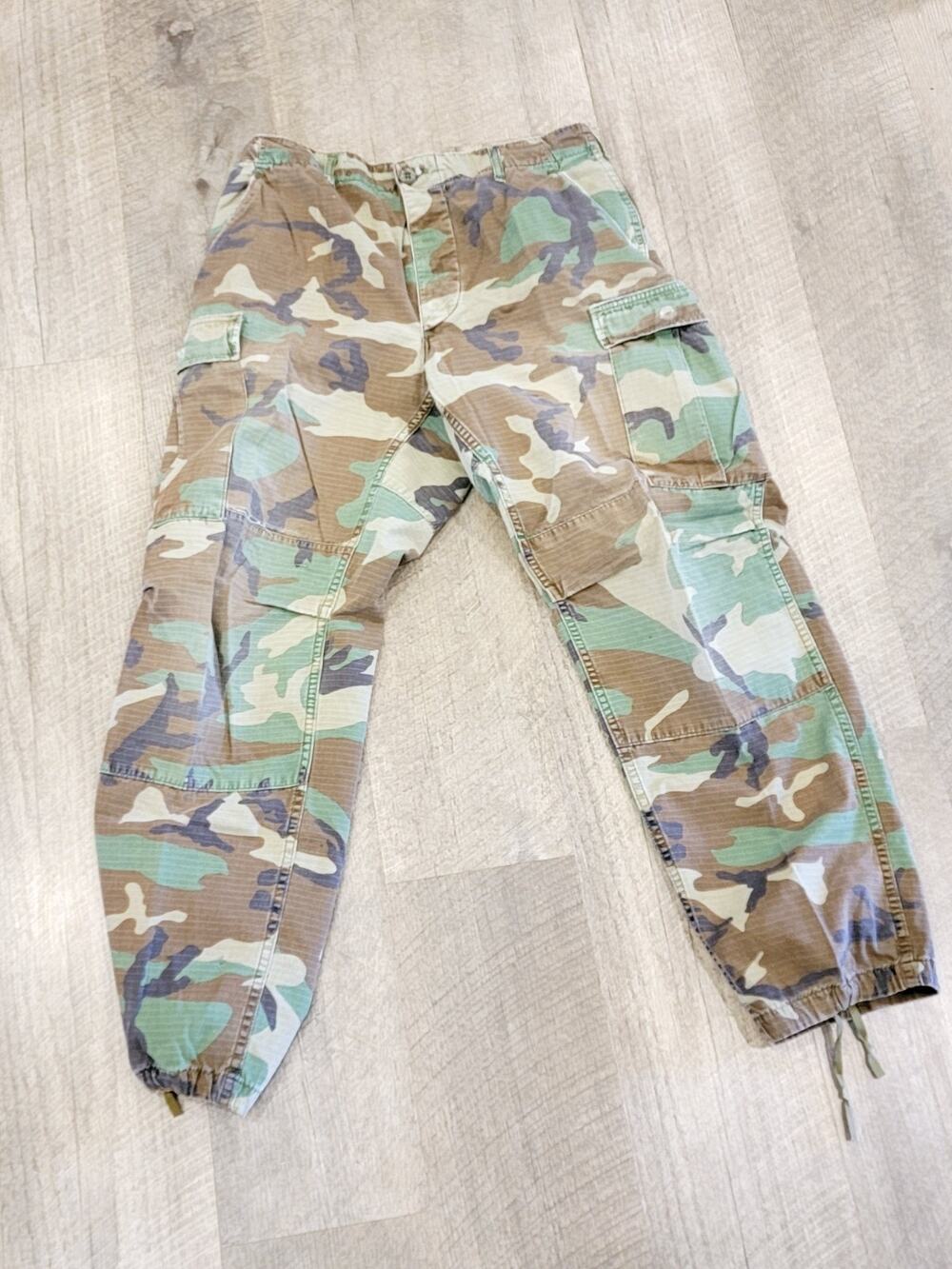 Vintage Trousers US Army Hot Weather Woodland Camouflage Pattern sz Medium Reg